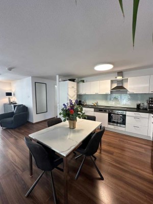 ** Stilvolle und helle 3,5 Zimmer Wohnung über den Dächern von Heidenheim !!!
