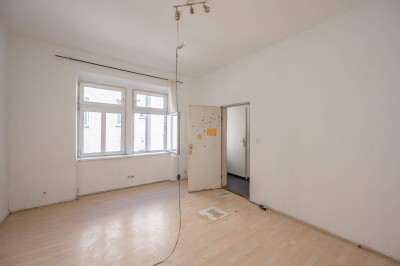 ++NEU++ Sanierungsbedürftige 1-Zimmer Altbau-Wohnung, viel Potenzial! Augartennähe!