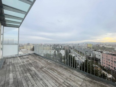 PROVISIONSFREI VOM EIGENTÜMER! EXKLUSIVE 4-ZIMMER-DG-WOHNUNG MIT GROSSZÜGIGEM BALKON UND TOLLEM AUSBLICK!