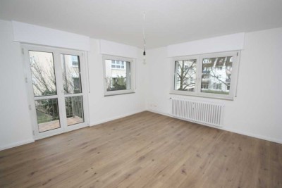 myHome-Immobilien / NEUWERTIGE und MODERNE 4 Zi-TRAUM-Wohnung mit Balkon und guten Schnitt.