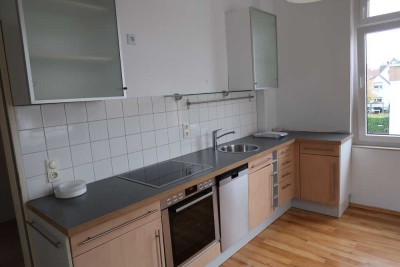 SCHICKER DREIFAMILIENHAUS-ALTBAU -SOFORT FREI - IN STADTLAGE VON BAD HOMBURG