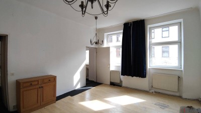 SELBST SANIEREN UND TRAUMHAFT WOHNEN // GROSSE 3 ZIMMER ALTBAUWOHNUNG // NÄHE LEIPZIGER PLATZ - U6 JÄGERSTRASSE //