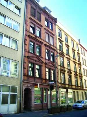 Privat: Nachmieter für 2 ZKB Altbauwohnung in der Brückenstraße ab 1. Januar 2026 gesucht