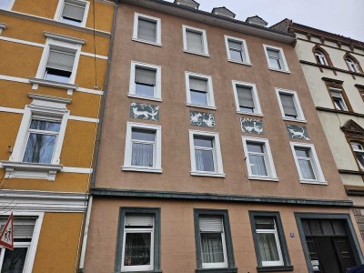 Zwangsversteigerung ! Eigentumswohnung mit Kellerraum, Balkon und Stellplatz