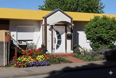 Besondere Eigentumswohnung mit Balkon und Carport
