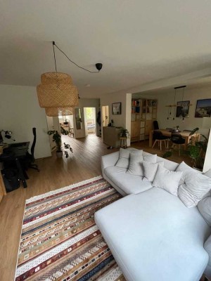 Individuelle 2 ½ - Zimmer Wohnung zu vermieten