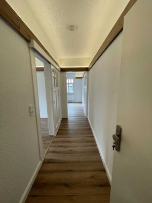 Stilvolle 2-Zimmer-Wohnung mit geh. Innenausstattung in Troisdorf Müllekoven
