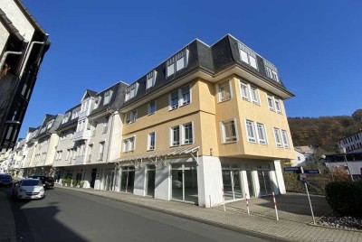 Großzügige Stadtwohnung mit hellen Zimmern und hervorragender Anbindung