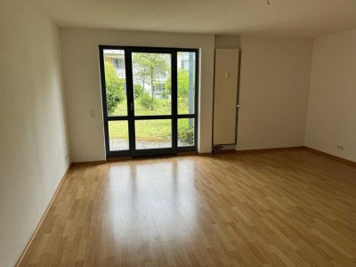1-Zimmer-Apartment mit Grünanlage und Garage