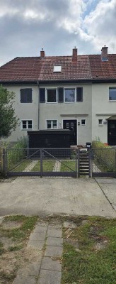 Preiswertes, saniertes 5-Zimmer-Haus mit EBK in Berlin Friedrichshagen (Köpenick)
