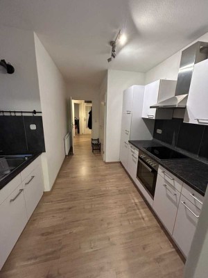 750€, 70 m², 2 Zimmer