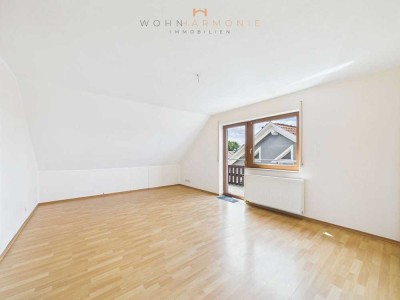 bezugsfreie 3-Z.-Whg. mit Balkon/Einzelgarage & Stellplatz