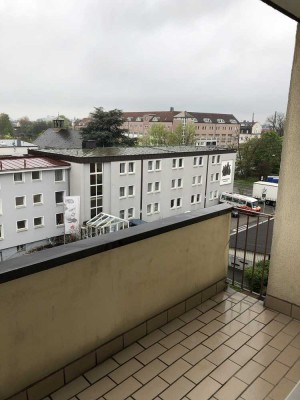 Gepflegte 3-Zimmer-Wohnung mit Balkon in Nürnberg-Muggenhof