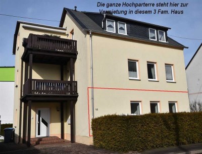 °°° Wenige Stufen und eigene Terrasse - die Altersgerechte im 3 Fam. Haus!!°°°