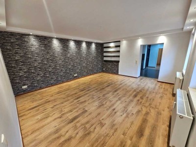 Moderne 4-Raum-Wohnung mit 99 m² + großer Terrasse + EBK in Cottbus Uni Nähe