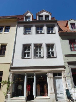 Ab Oktober/November 2025: Gemütliche, kleine 3-Zimmer-Dachwohnung in der Nähe vom Markt