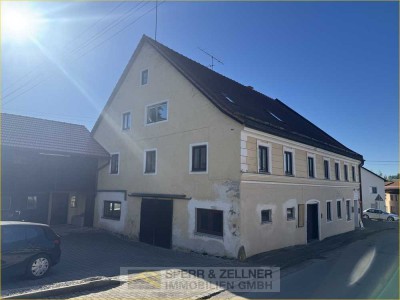 Isen - Wohn- und Geschäftshaus zur Sanierung in guter Lage mit Parkpl. und Nebengebäude