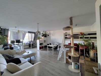 Zentrale 2- Zimmer Wohnung | ca. 77,50 m² | Balkon | Aufzug