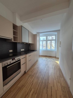 Altbauwohnung in absoluter Bestlage des 6. Bezirks