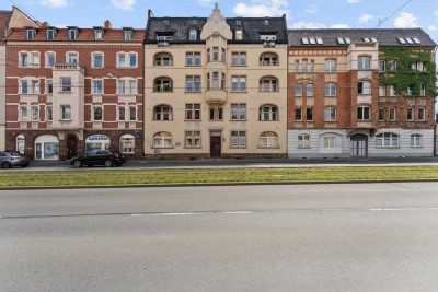 Geschmackvolle, sanierte 5-Zimmer-Wohnung mit Balkon in Kassel