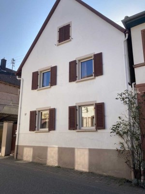 Wohnhaus im Weinort Hainfeld zu verkaufen