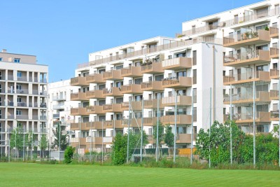 2 Zi Wohnung (ca. 50 m²) mit Balkon provisionsfrei - nahe U1