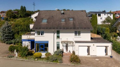 Traumhafte Bergsicht!
Mehrfamilienhaus mit vielseitigen Perspektiven im Bodenseehinterland