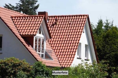 Doppelhaushälfte nebst Garage