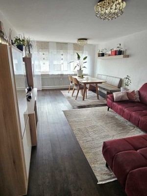 3,5-Zi-EG-Wohnung mit Balkon und Außenstellplatz in Ludwigsfeld