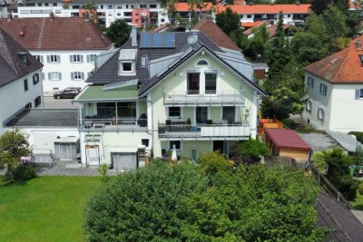 Großzügige 3-Zimmerwohnung im DG - Wohnen in ruhiger, bester Zentrumslage