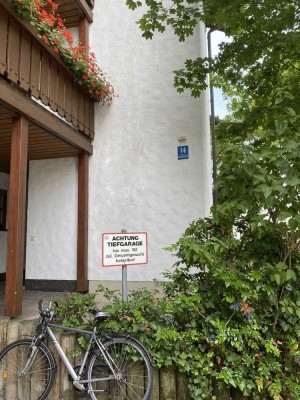 Grazile Persönlichkeit gesucht - 3 Zi. Maisonettwohnung mit Balkon für zierliche Familie