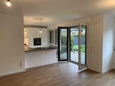 Komplett sanierte attraktive 2-Raum-Terrassenwohnung mit gehobener Ausstattung in Essen-Fischlaken