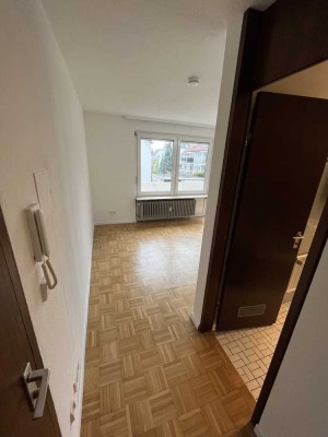 1-Zimmer Wohnung mit Balkon in ruhiger Lage