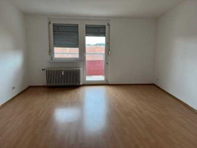 Schöne 2-Zimmer-Dachgeschosswohnung mit Balkon in Pforzheim