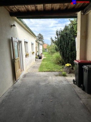 Klingenbach - Gepflegter Streckhof mit uneinsehbaren Grund mit netter Scheune und div. Nebengebäuden!