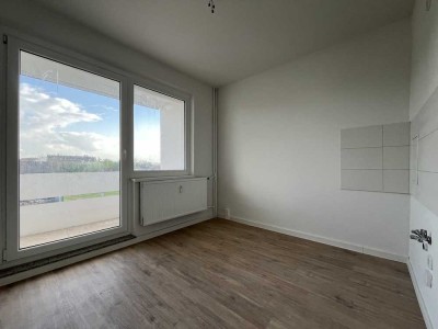 Erstbezug nach Sanierung! 3,5-Zimmer-Wohnung mit Balkon