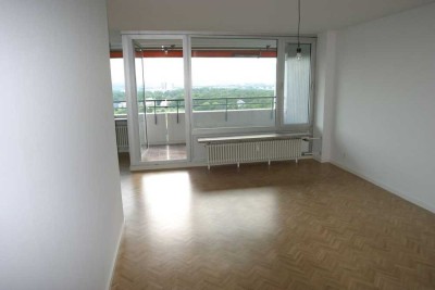 Schöne, stilvolle und helle 3-Zimmer-Wohnung mit Panoramablick in Stuttgart-Süd zu vermieten!