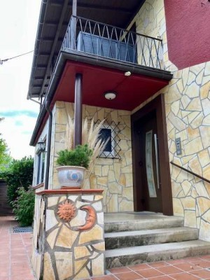***MEDITERRANES TRAUMHAUS MIT 2 GROßEN WOHNUNGEN UND WOHNKELLER***