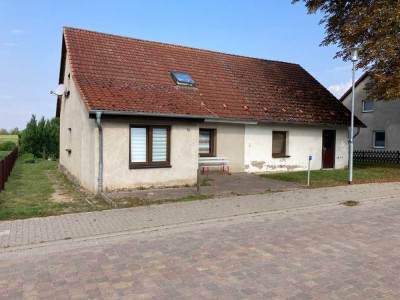 Wohnhaus mit weiterer Ausbaureserve - Freier Blick - Grundstück ca. 2.700 m².....