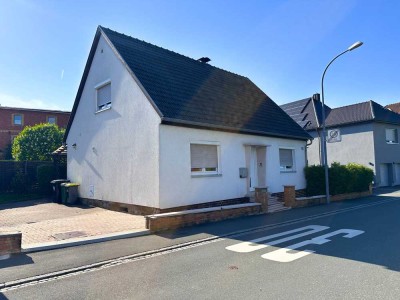 Preisanpassung! Gemütliches Einfamilienhaus in zentraler, dennoch ruhiger Lage!