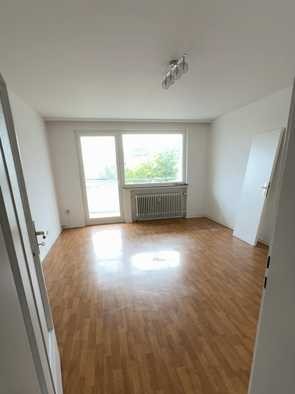 Helle 3-Zimmerwohnung im MFH mit Fahrstuhl