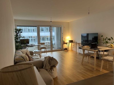 Erlanger Höfe: Ab sofort Moderne 2-Zimmer-Wohnung im Zentrum mit großem, sonnigen Balkon