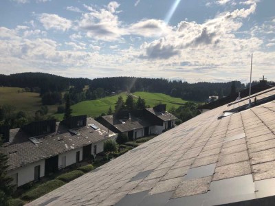 SOMMER, SONNE, URLAUB auf 1.000 m Höhe! PANORAMA MAISONETTE-WOHNUNG *Perfekt als Ferienwohnung*