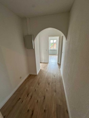 Frisch renovierte 4-Zimmer-Wohnung in Edendorf!