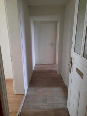 RESERVIERT! Gemütliche 3-Zi-Altbauwohnung im Herzen von Flensburg - saniert, ruhig, mit Balkon