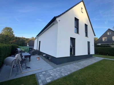 RESERVIERT I Modernisiertes Einfamilienhaus mit luxuriöser Ausstattung in ruhiger Lage