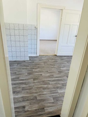 Helle 3 Zimmerwohnung in Seenähe - Regiobahn um die Ecke
