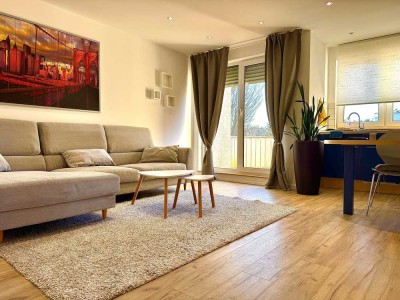 Exklusive 2-Zi Wohnung in Wiesbaden Bad/ Balkon/Einbauküche/komplett Renoviert und Möbliert