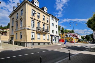 Kernsanierte Altbauetage in absoluter Innenstadtlage