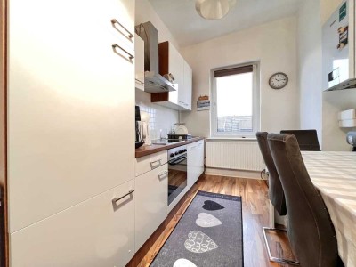 ab 01.12.: 2-Zimmerwohnung mit Einbauküche